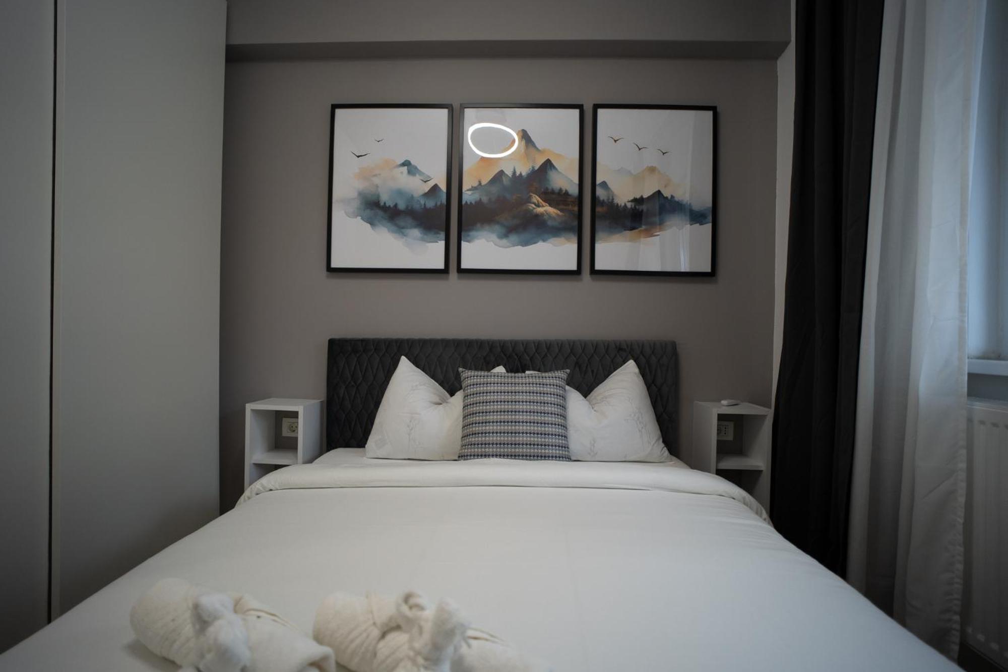 Elegant Gem Victoriei Avenue Apartment Bukares Bagian luar foto