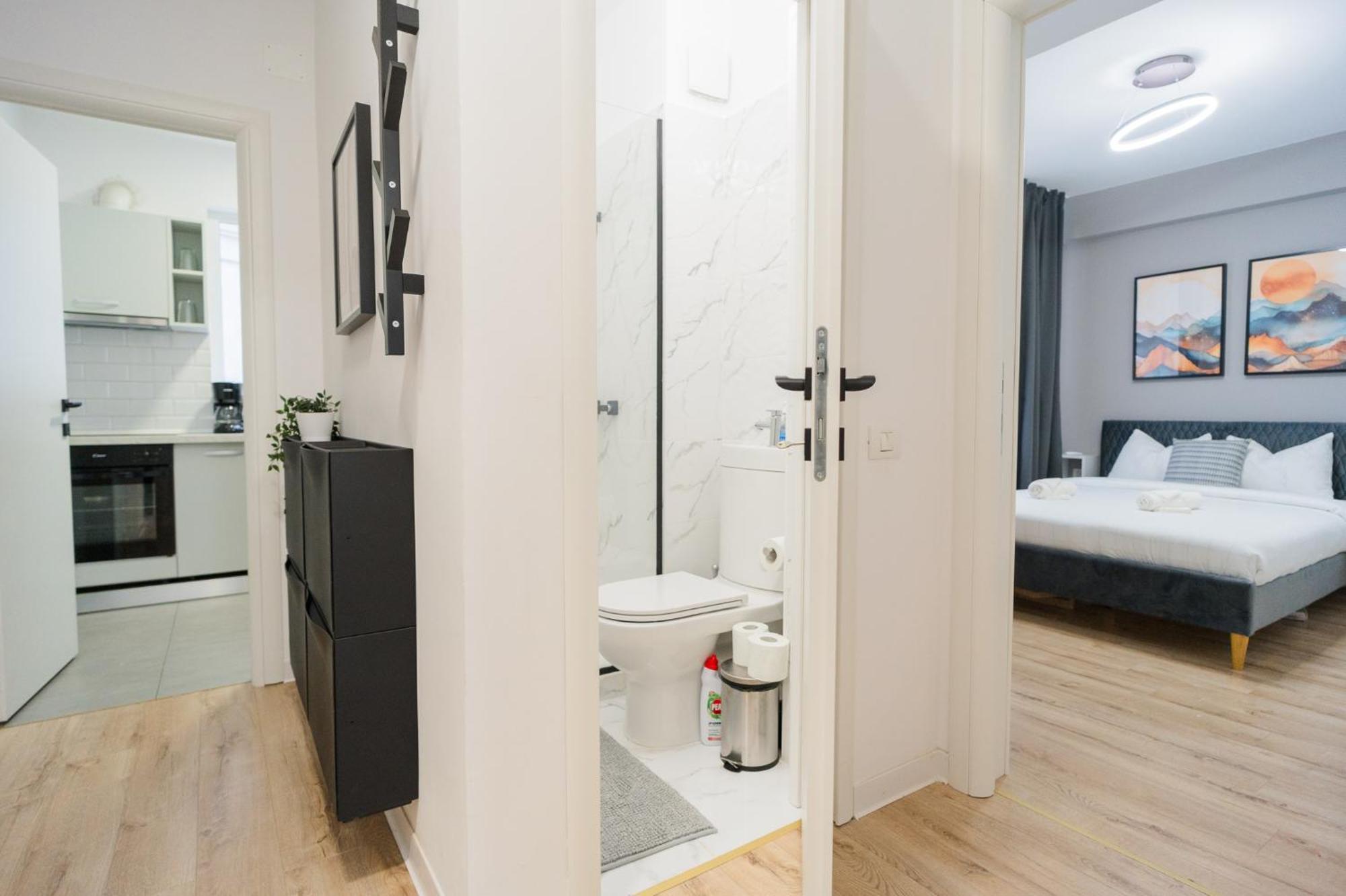 Elegant Gem Victoriei Avenue Apartment Bukares Bagian luar foto