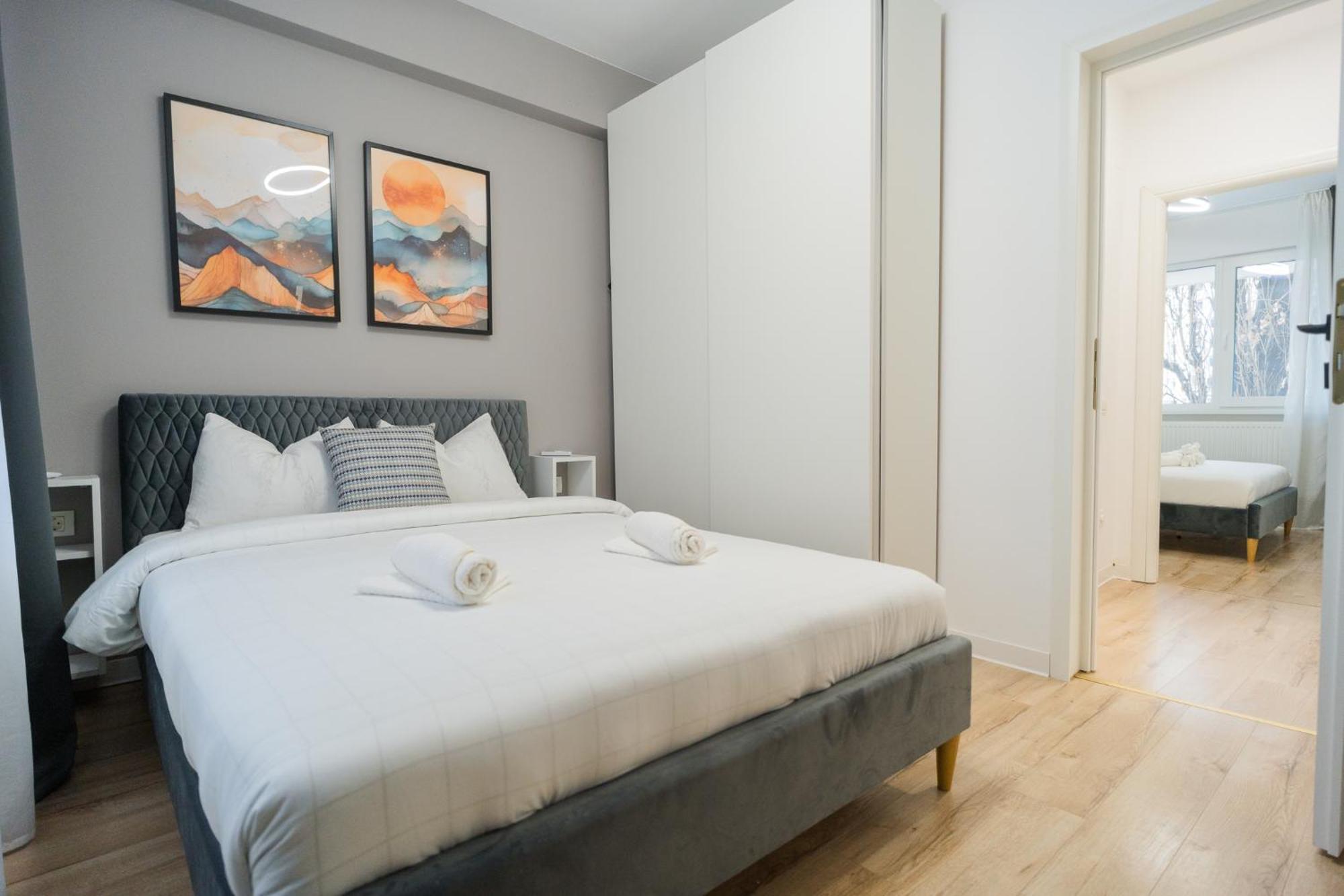 Elegant Gem Victoriei Avenue Apartment Bukares Bagian luar foto